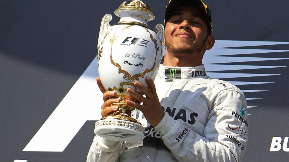 lewis hamilton f1 news
